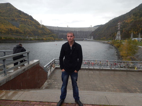 Василий Максимов