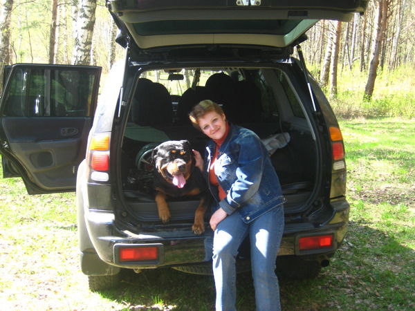 Катя Жарова