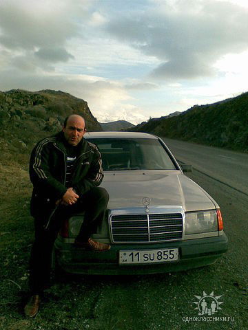 Арман Мнацаканян