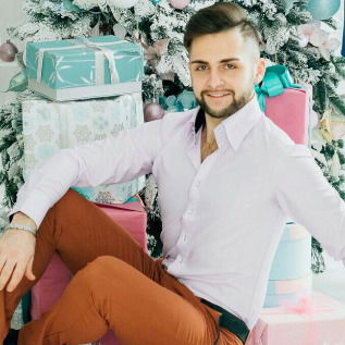 Виктор Понедилок