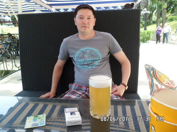 Арман Тарбаев