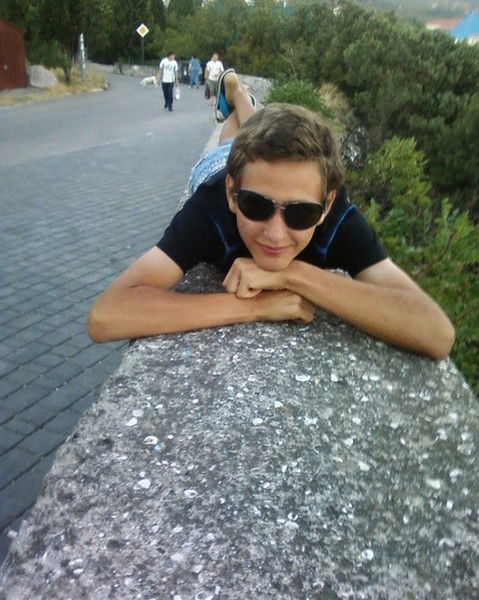 Александр Волков