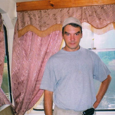 Александр Устин