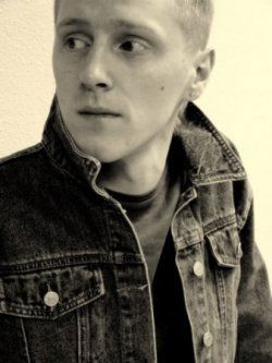 Денис Волошин