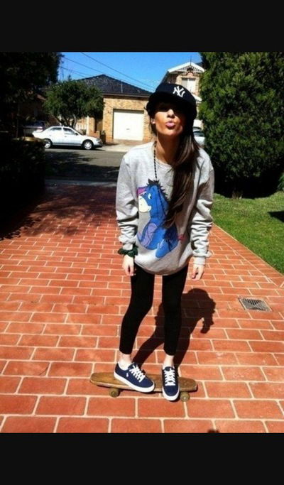 Милана Холод