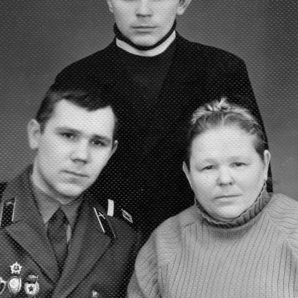 Анатолий Левинец