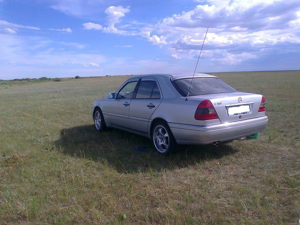 Кайрат Акпеков