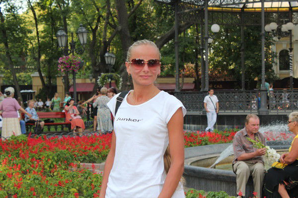 Оля Цветкова