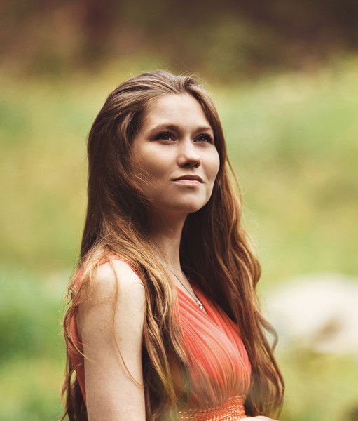 Лена Нестерова