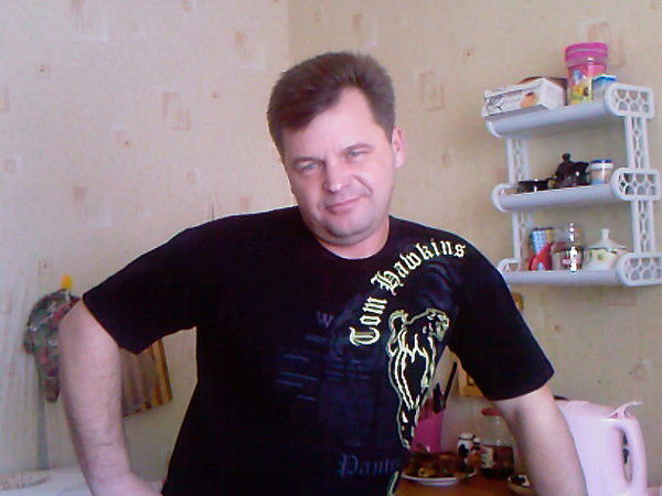 Юрий Иванов