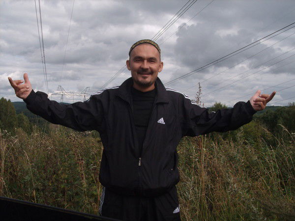 Виктор Белов