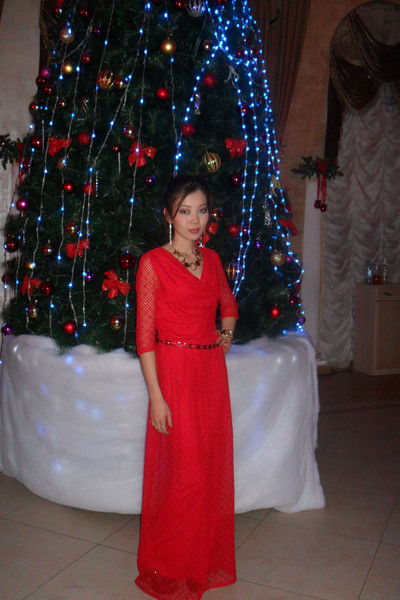 Айнура - - - - - -