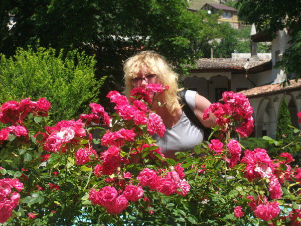 Марина Батрханова