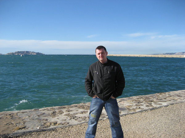 Андрей Белов