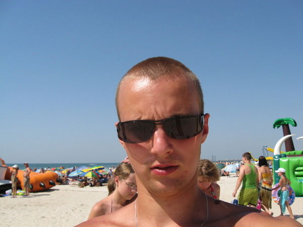 Антон Бондарев