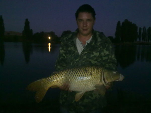 Женя Антонов