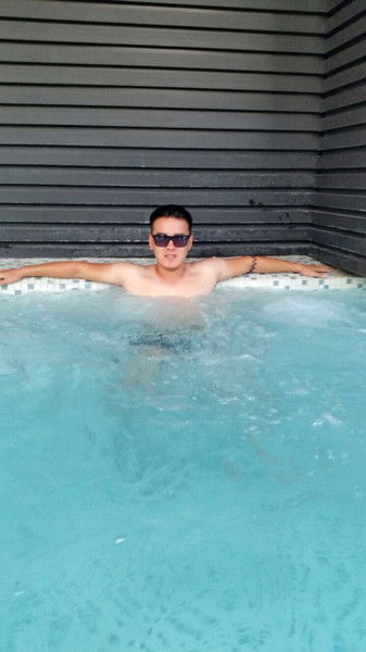 Рауанбек Есмуратов