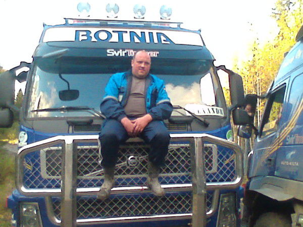 Андрей Сухарев