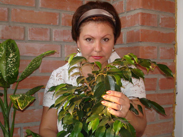 Нина Татарникова