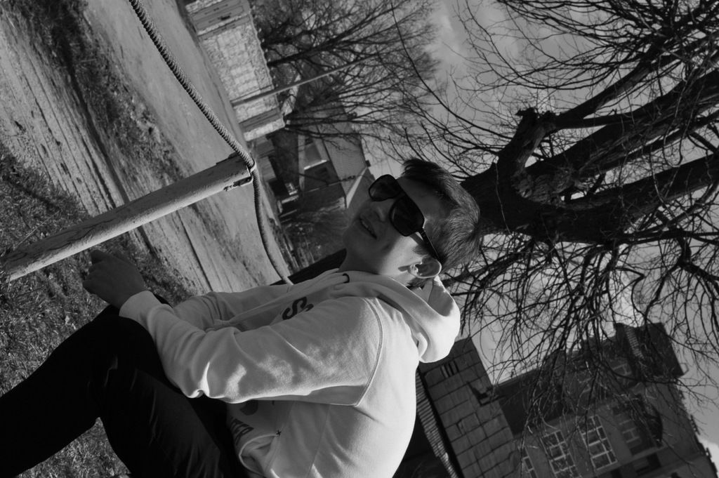 Денис Макаров