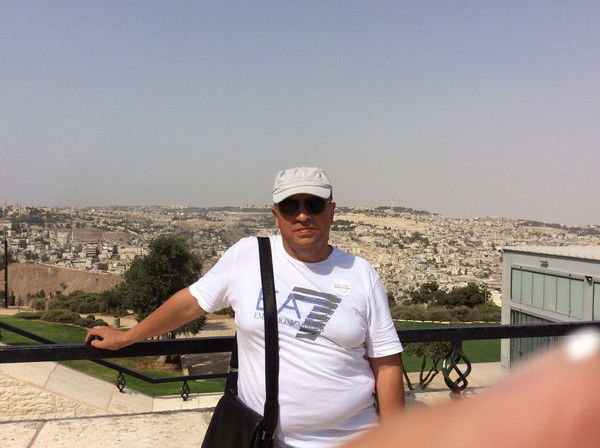 Олег Атаулин