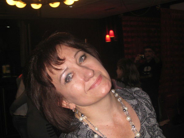 Анна Хотенова