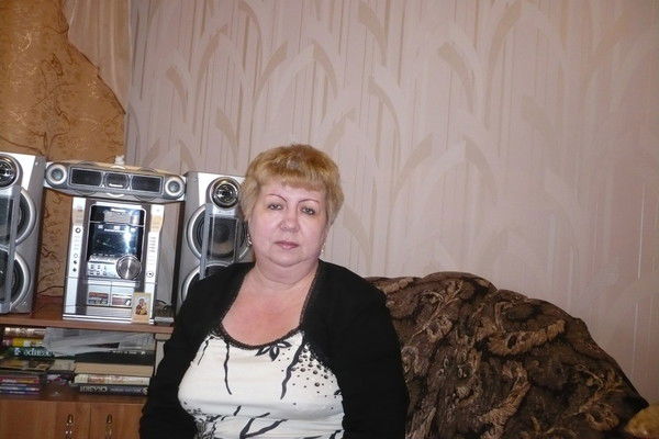 Людмила Петросова