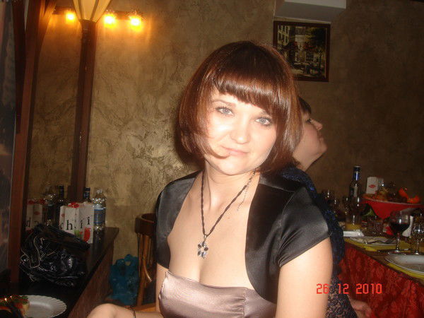 Виктория Попова