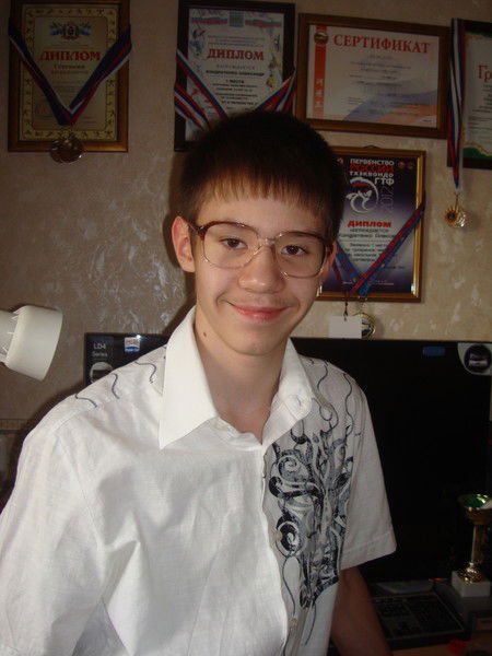 Санек Кондратенко