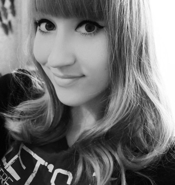 Аня Богданова