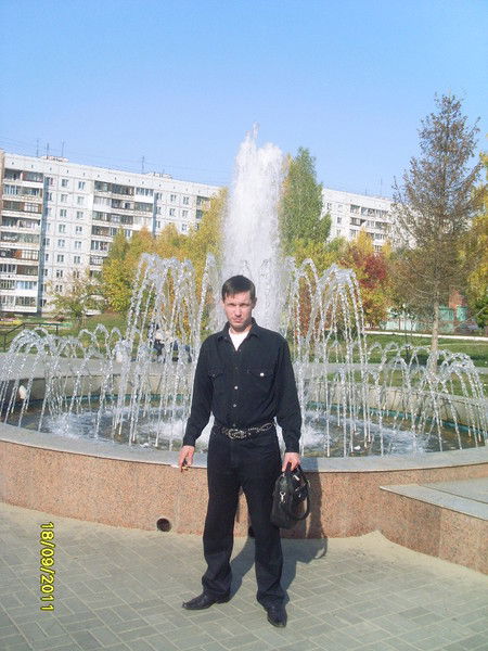 Олег Кононов