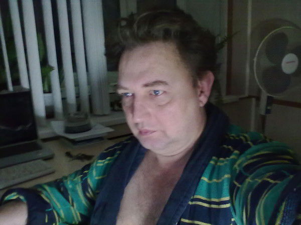 Александр Ларин