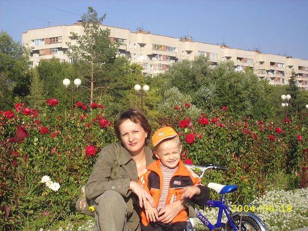 Лара Максимова