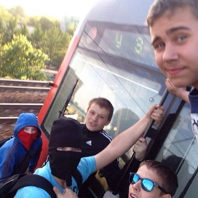 Александр Груздев