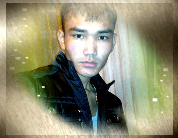 Женис Шапиев