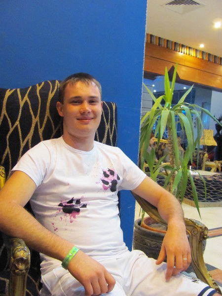 Андрей Лопарев