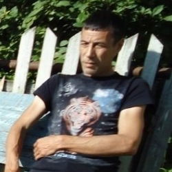 Николай Емельянов