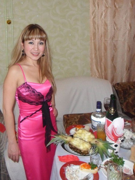 Лариса Попова