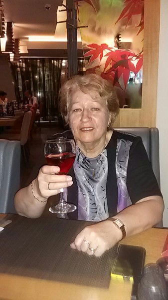 Наташа Елагина