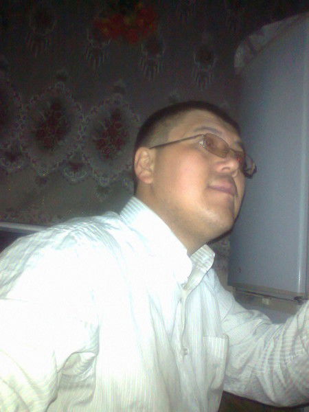 Олимжон Уринов