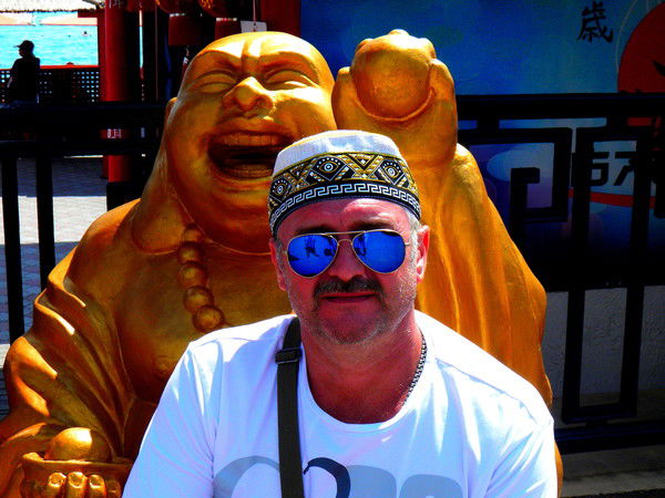 Евгений Лебедев