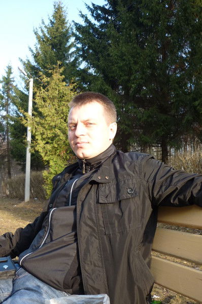 Александр Серов