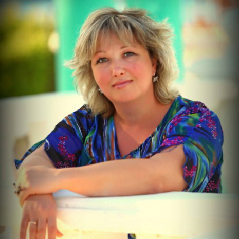 Лена Булова