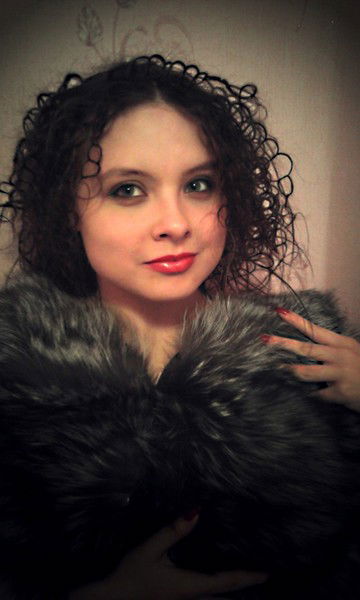 Алина Захарова