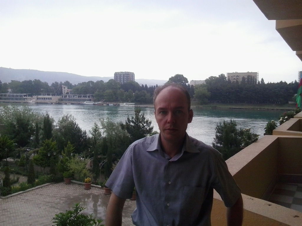 Денис Попов