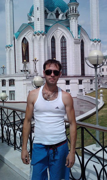 Роман Ахметов