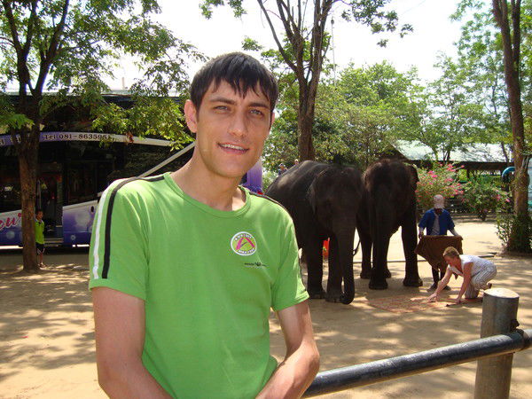 Анатолий Иванов