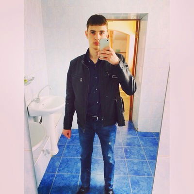 Данил Торишный