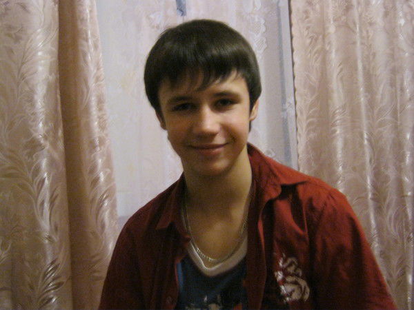 Санёк Довженко