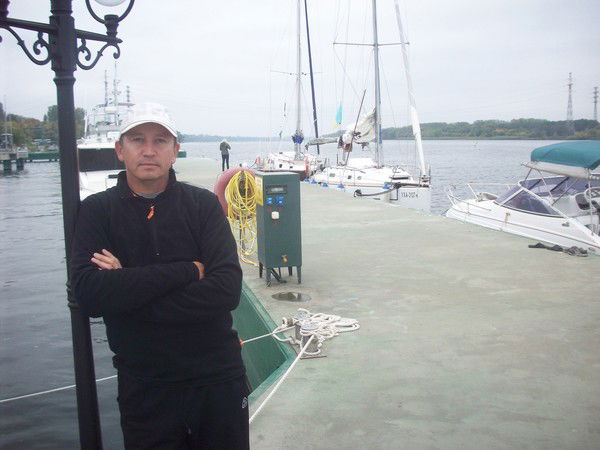 Олег Санников